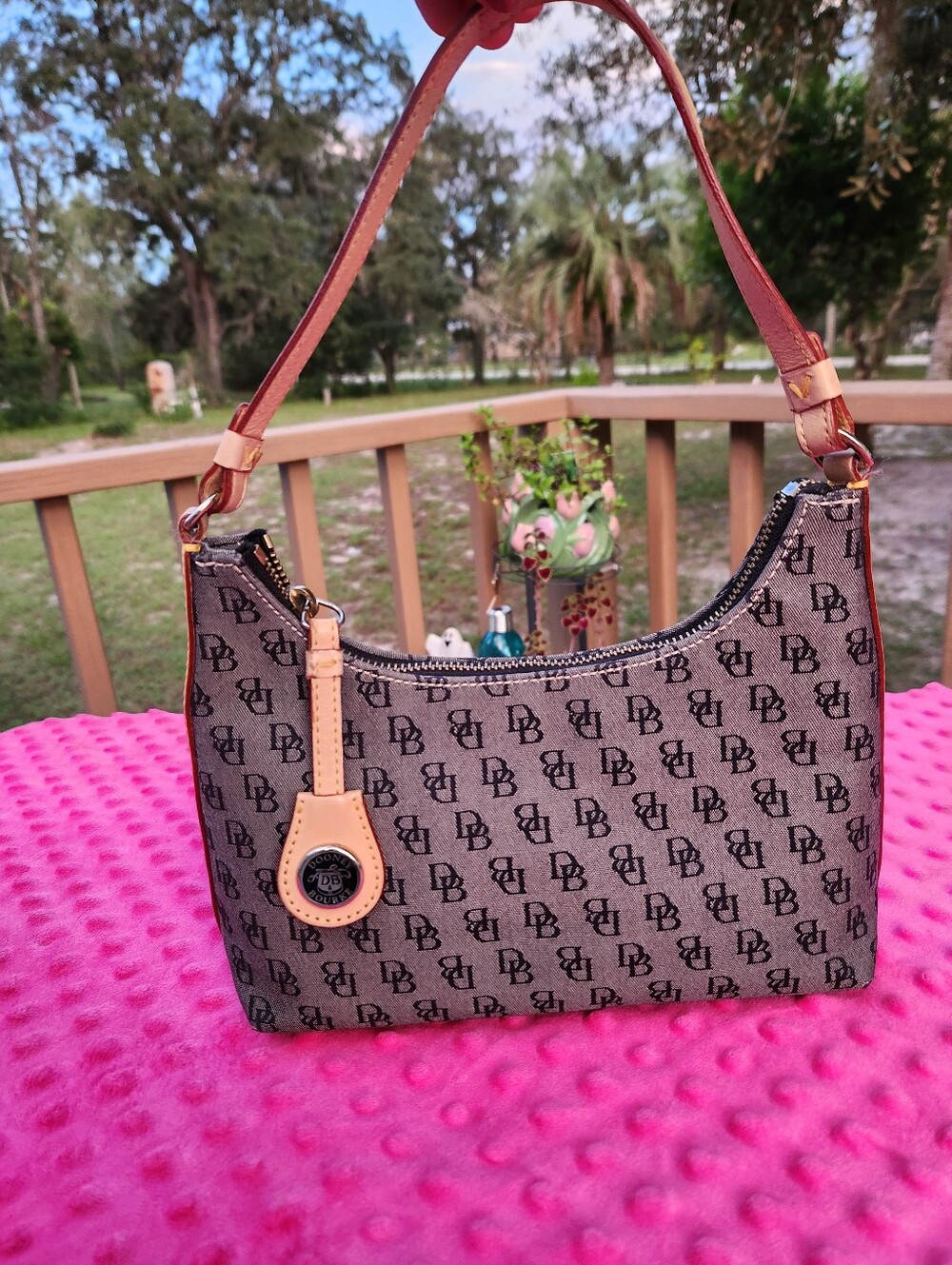 Vintage Dooney & Burke Shoulder Purse EUC - Picture 10 of 10